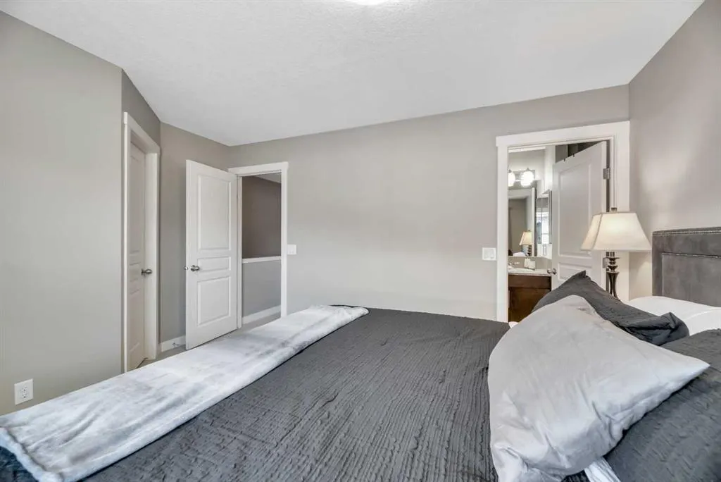 576 Mckenzie Towne Drive SE