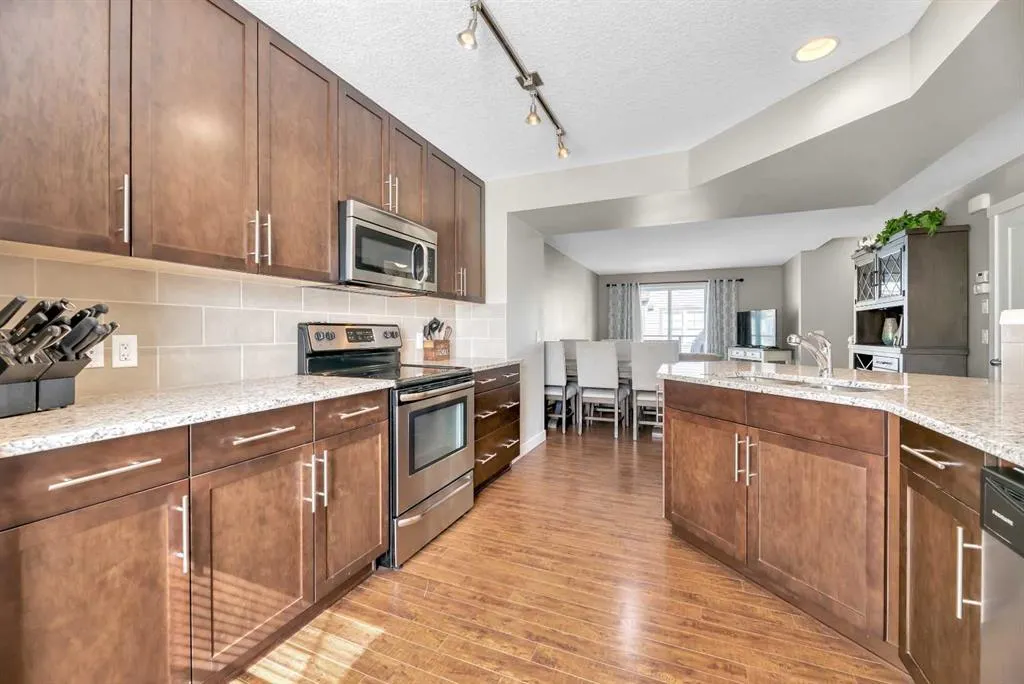 576 Mckenzie Towne Drive SE