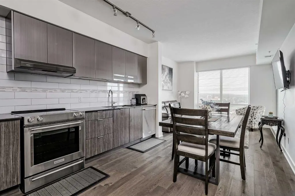 930 6 Avenue SW, #3303