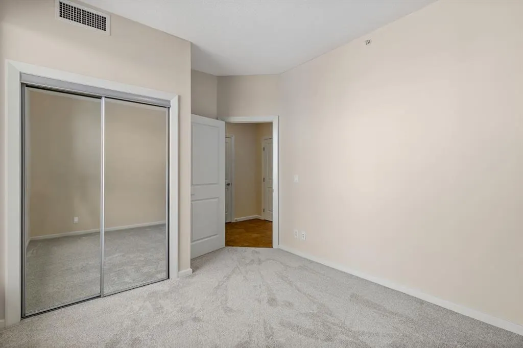 211 13 Avenue SE, #1403