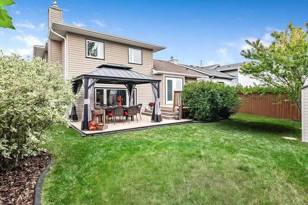 206 Tanner Drive SE