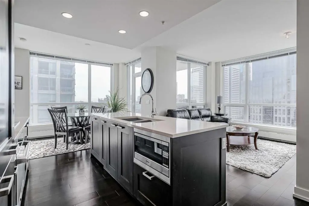 222 Riverfront Avenue SW, #1325