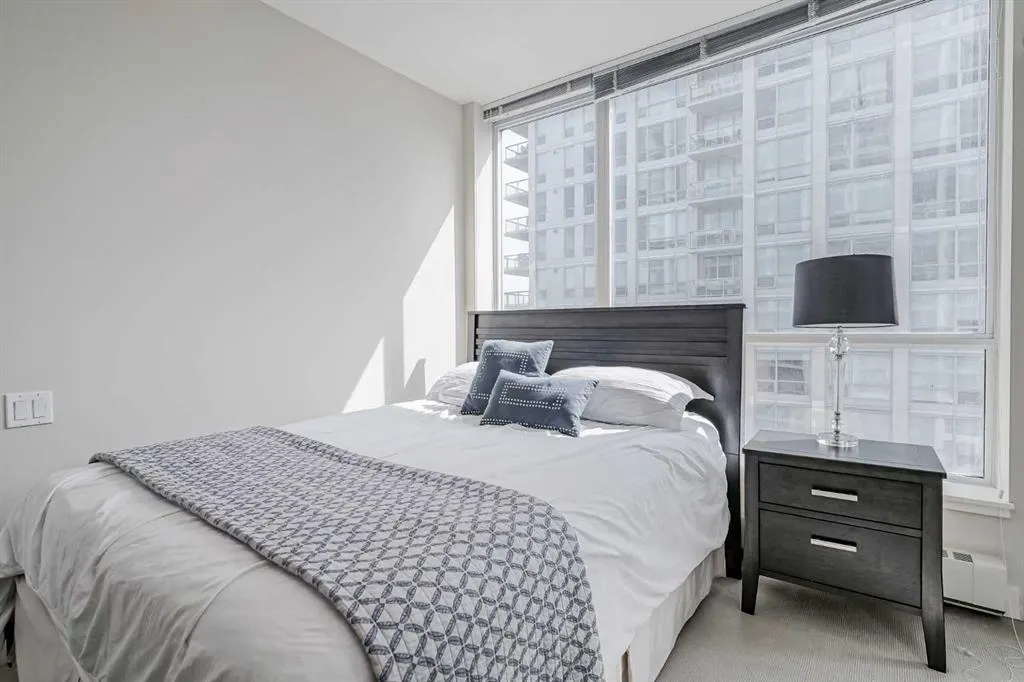 222 Riverfront Avenue SW, #1325