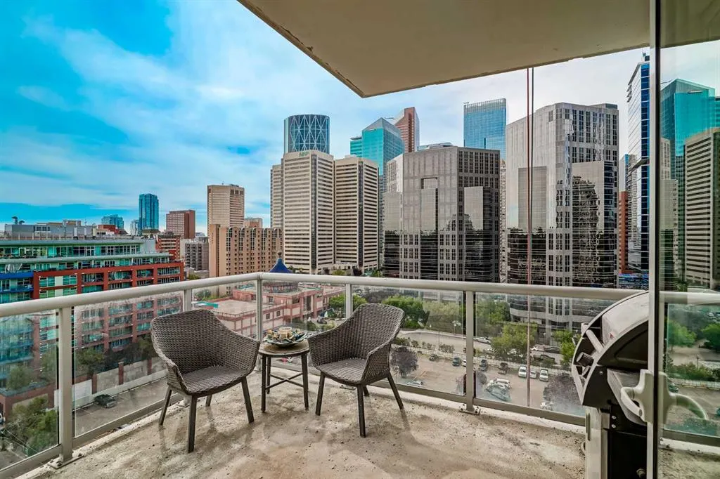 222 Riverfront Avenue SW, #1325