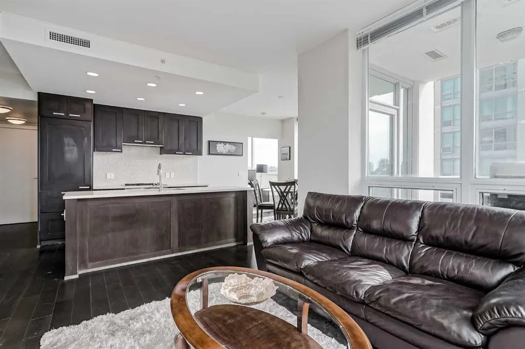 222 Riverfront Avenue SW, #1325