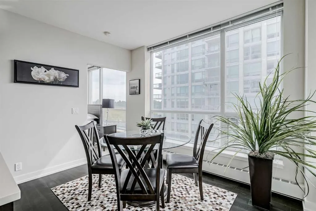 222 Riverfront Avenue SW, #1325