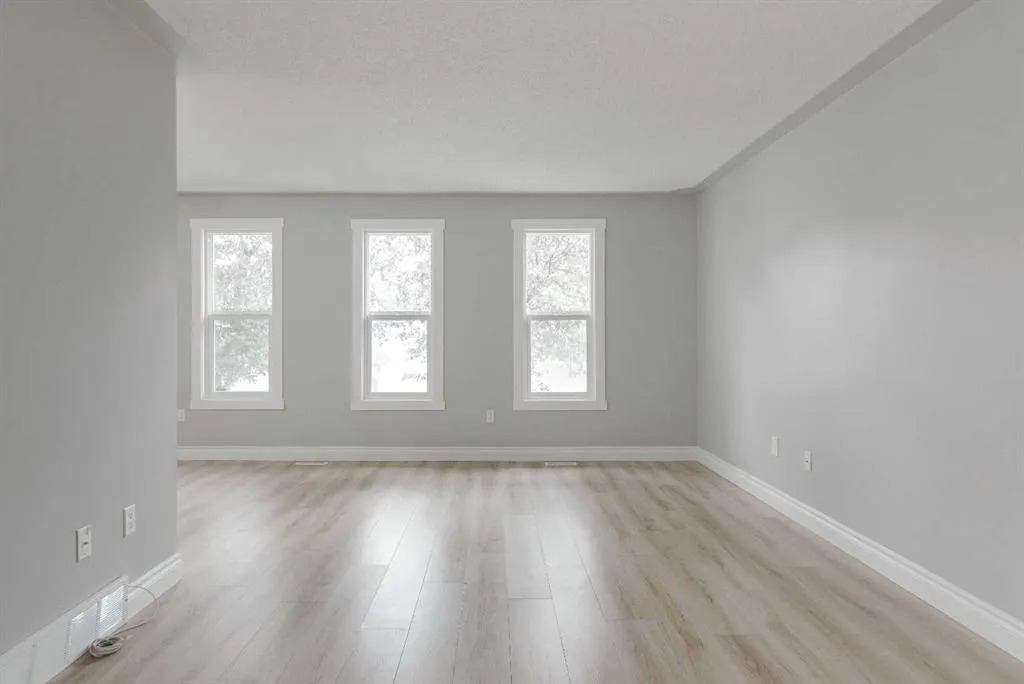 1069 Timberline Drive