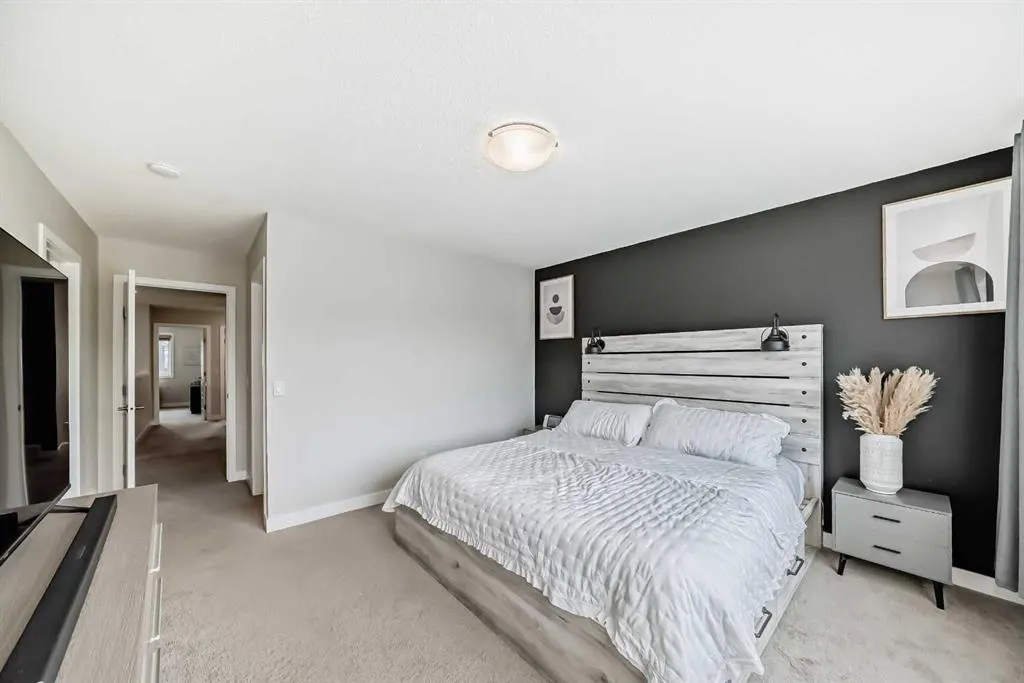 106 Kingfisher Crescent SE