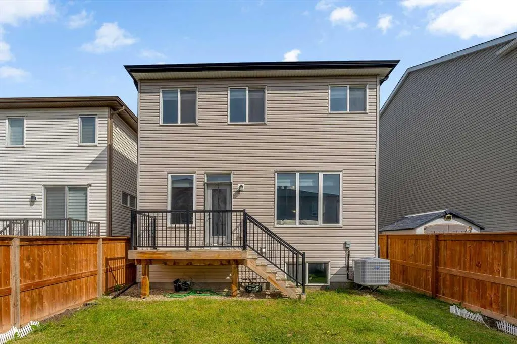 78 Osborne Common SW