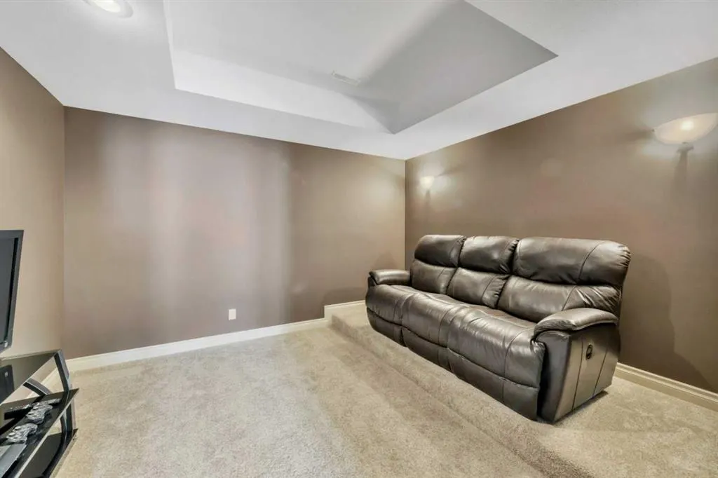 222 200 Ramage Close