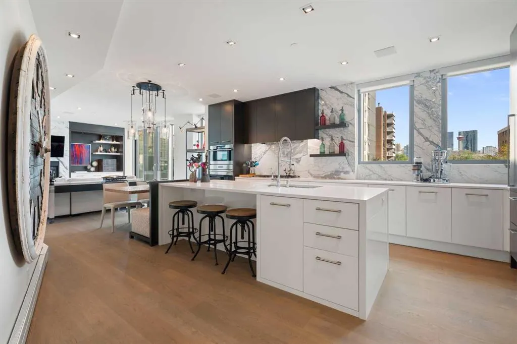 135 26 Avenue SW, #310