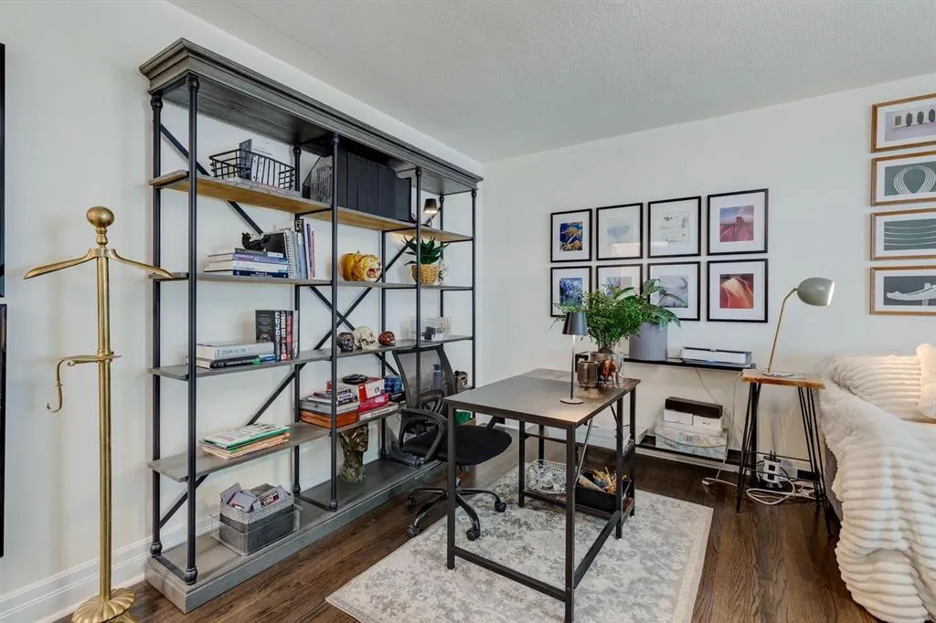 330 19 Avenue SW, #26