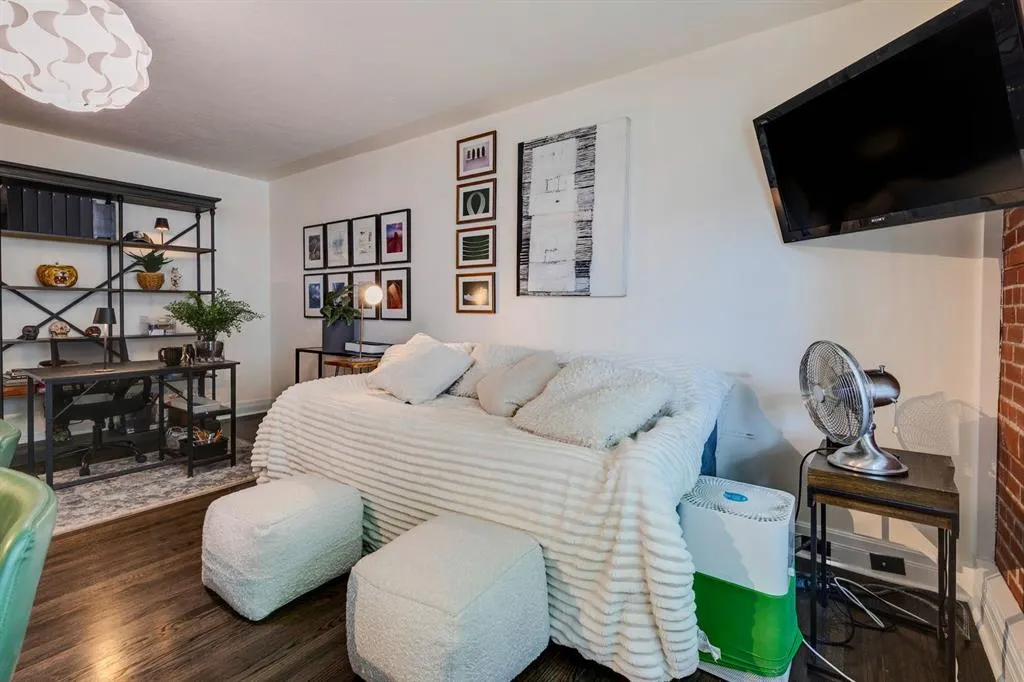 330 19 Avenue SW, #26