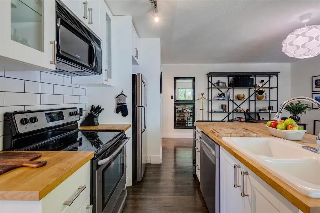 330 19 Avenue SW, #26
