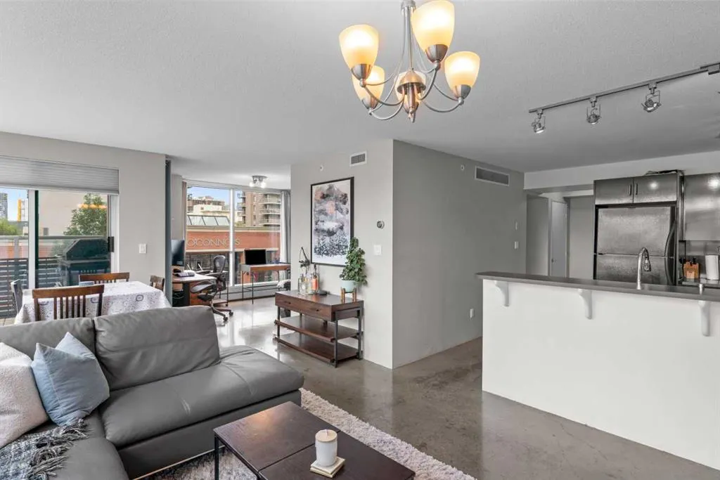 188 15 Avenue SW, #207