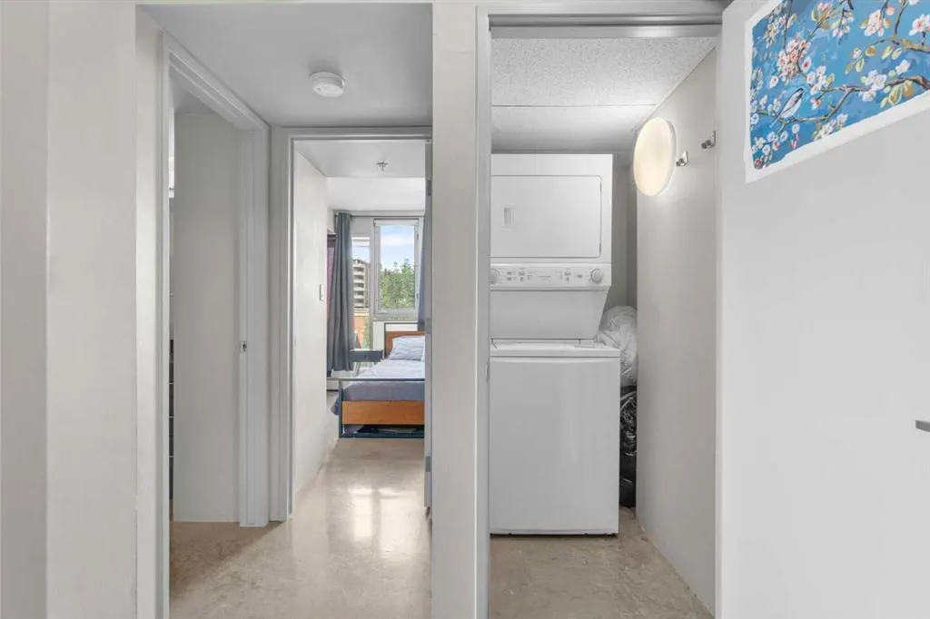 188 15 Avenue SW, #207