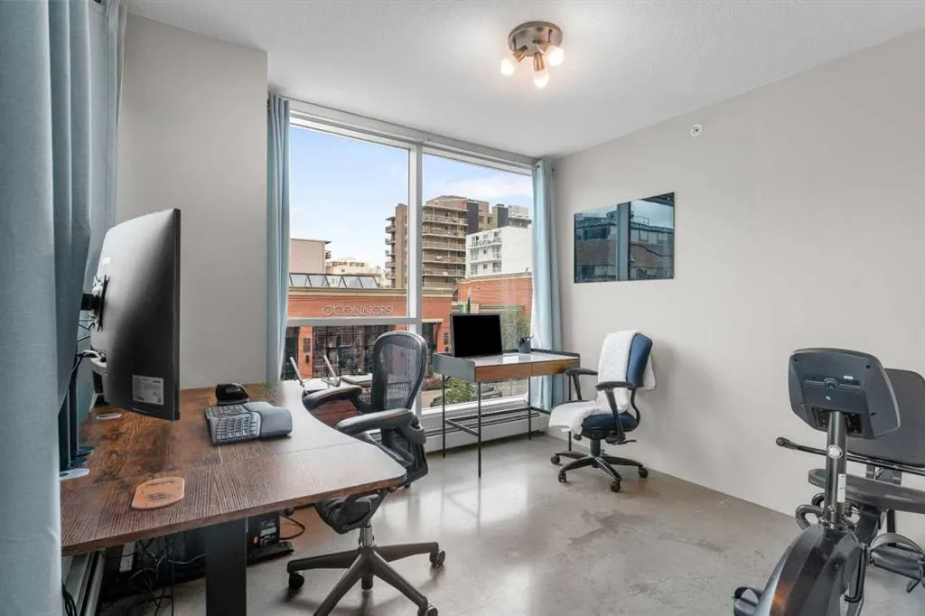 188 15 Avenue SW, #207