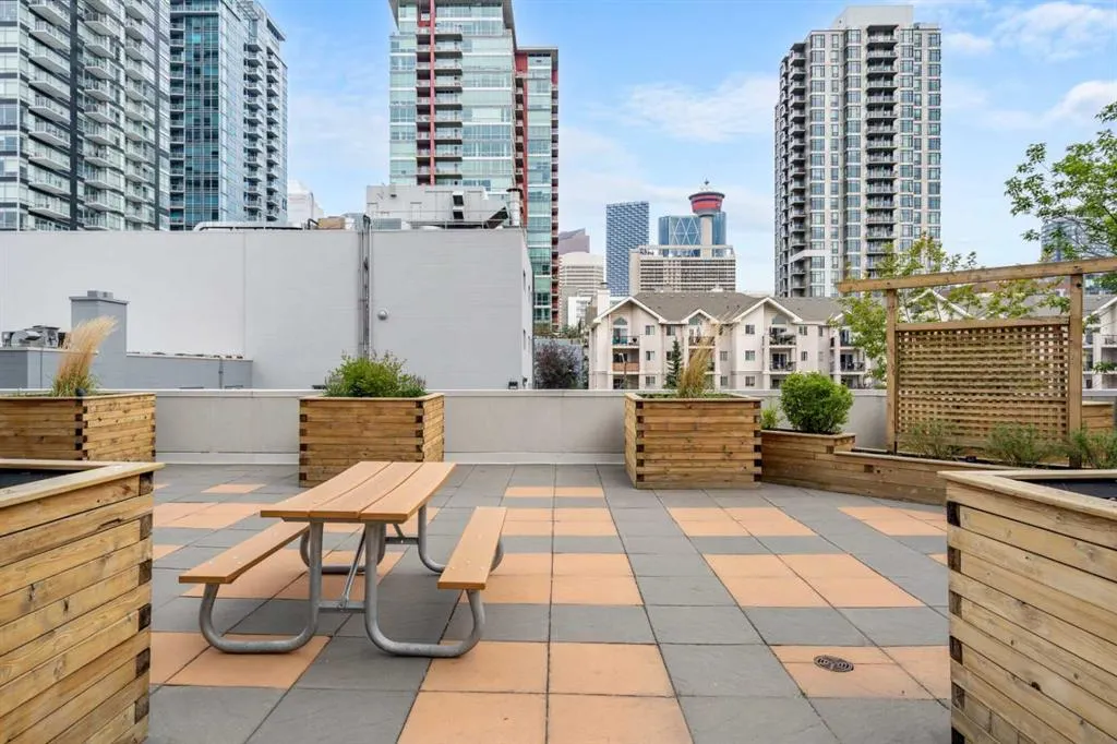 188 15 Avenue SW, #207