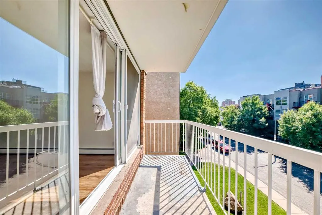 320 24 Avenue SW, #408