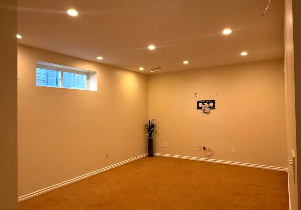 14 Cranfield Crescent SE