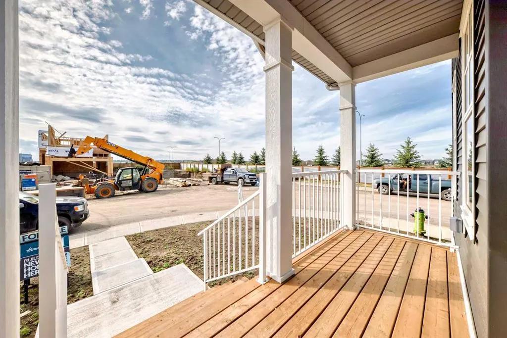 92 Bartlett Crescent SE