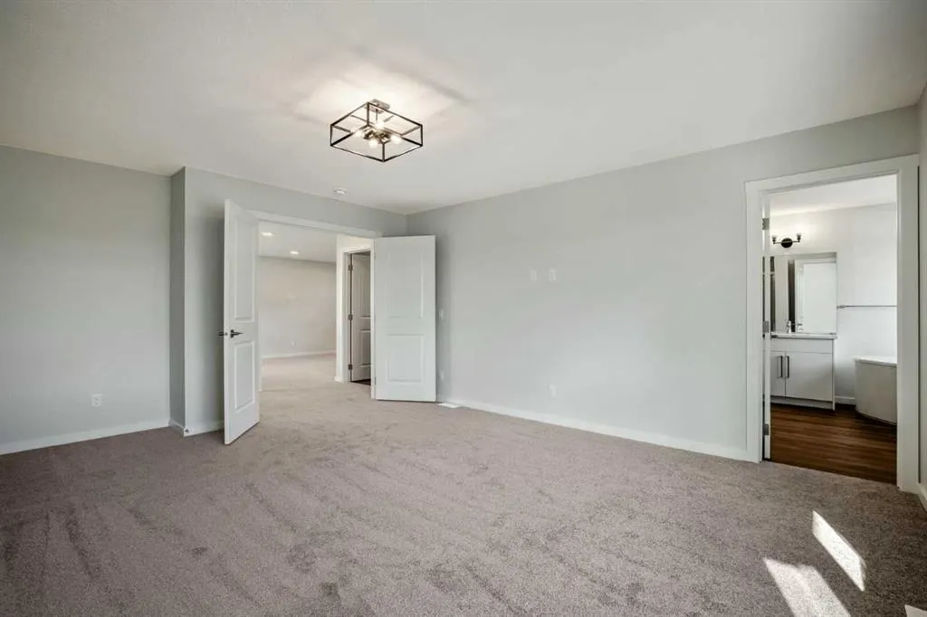 27 Heritage Link