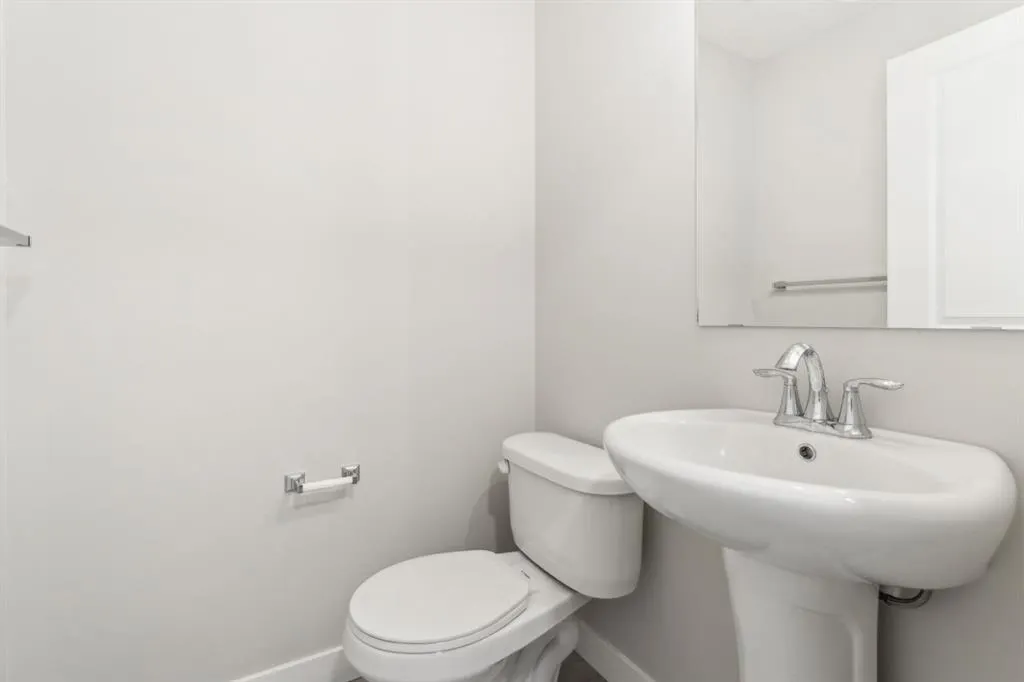 12 Alderwood Close SE