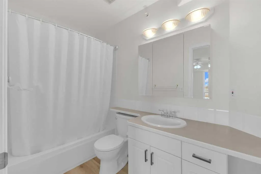 6118 53 Avenue, #408