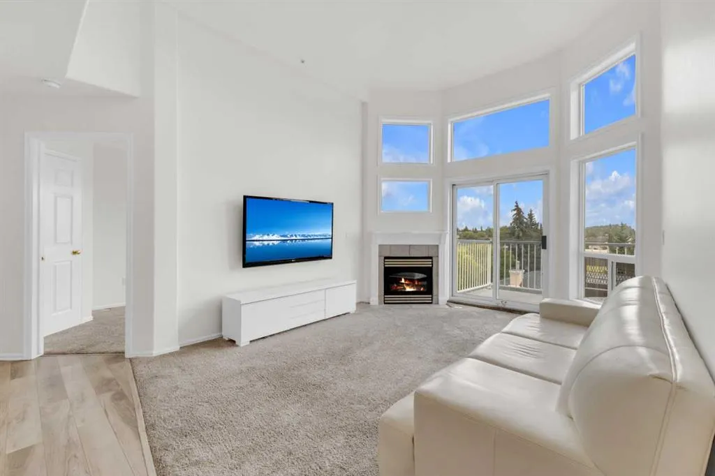 6118 53 Avenue, #408