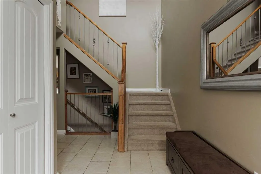 233 Lynx Crescent