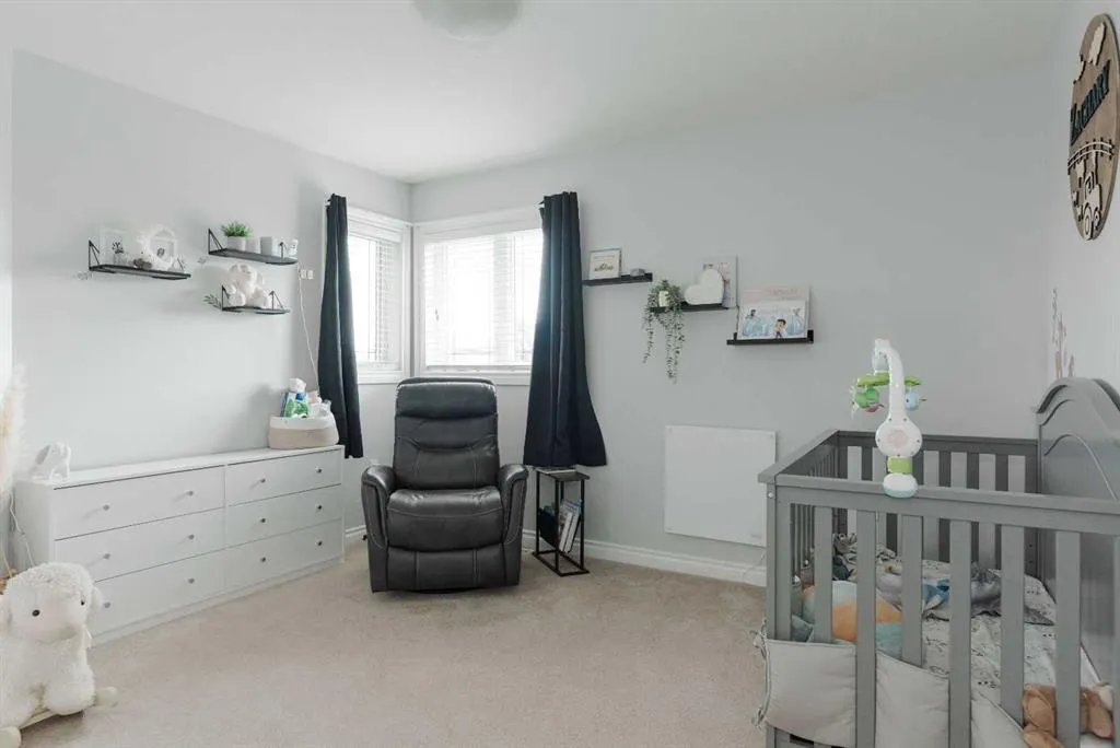 233 Lynx Crescent