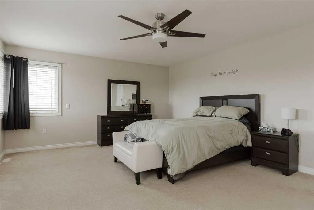 233 Lynx Crescent