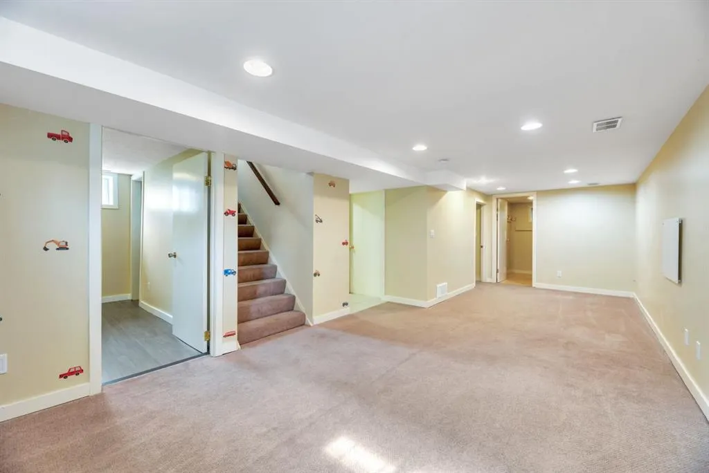 8319 Bowness Road
