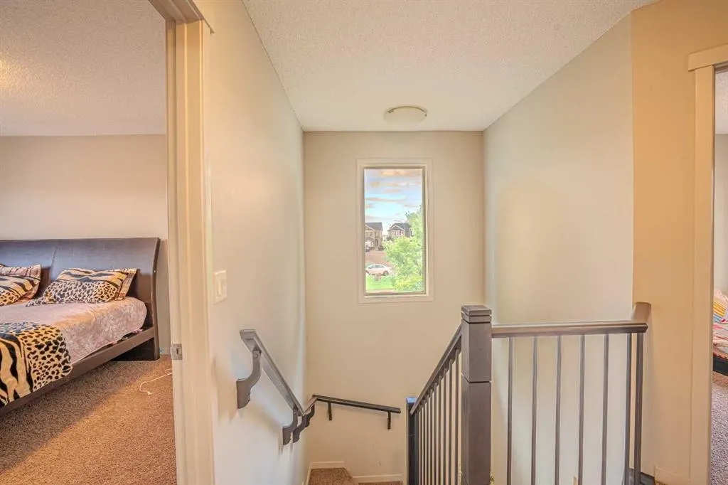 4 Copperpond Parade SE