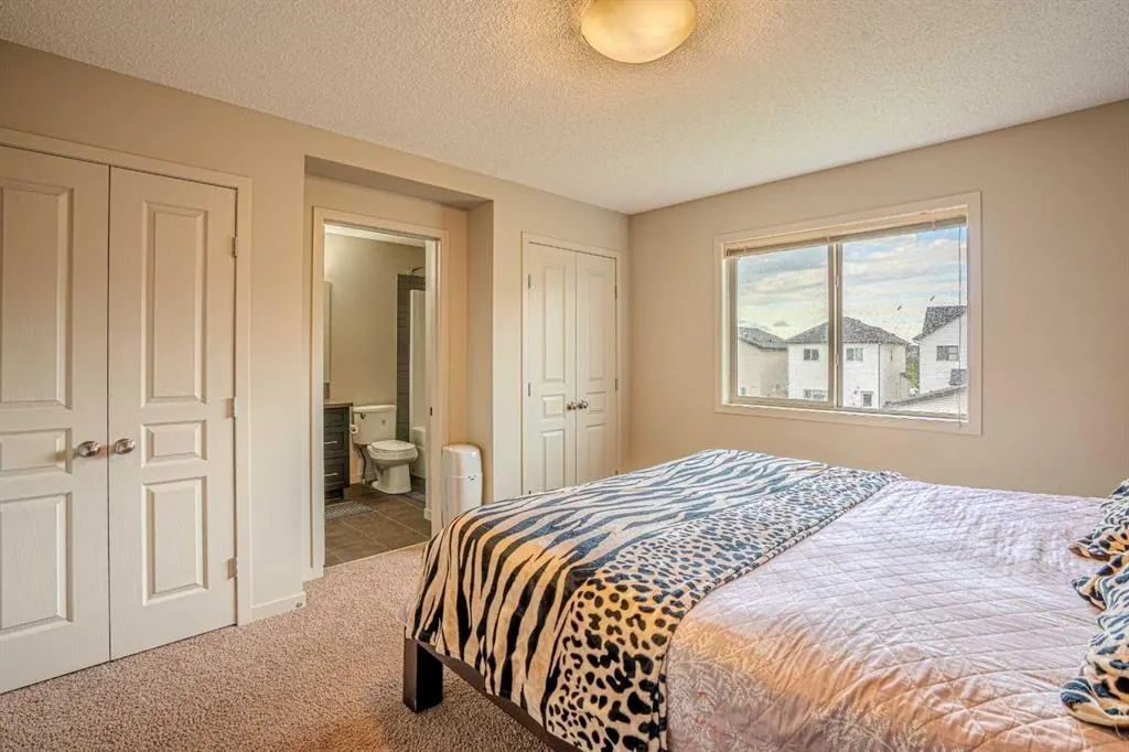 4 Copperpond Parade SE