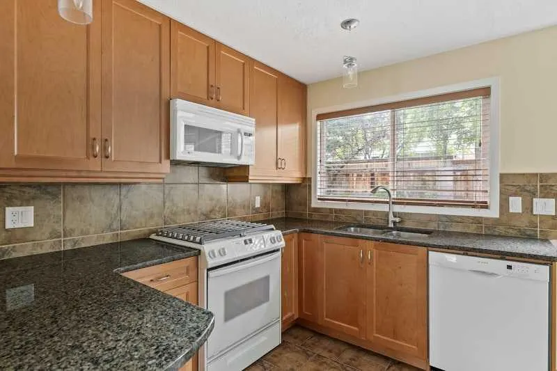 2815 Palliser Drive SW, #23