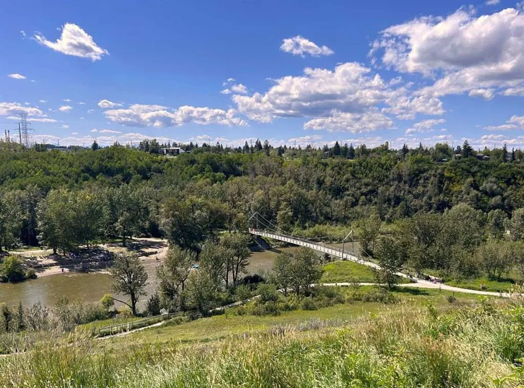 617 56 Avenue SW, #307