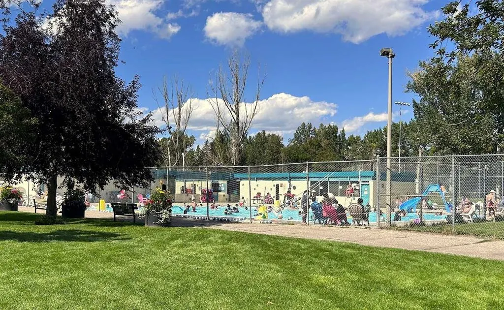 617 56 Avenue SW, #307