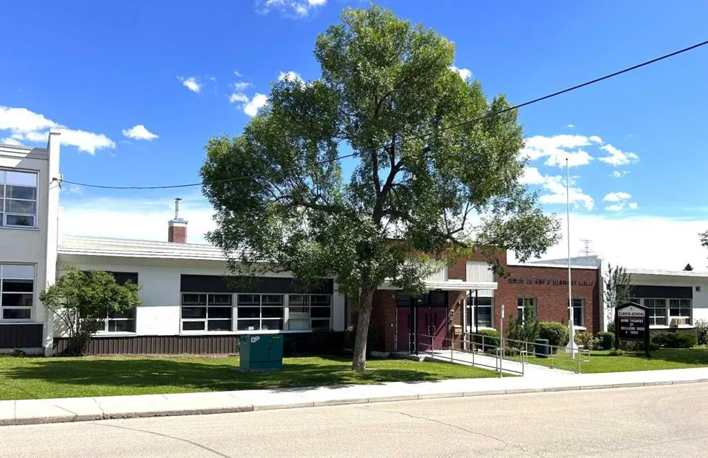 617 56 Avenue SW, #307