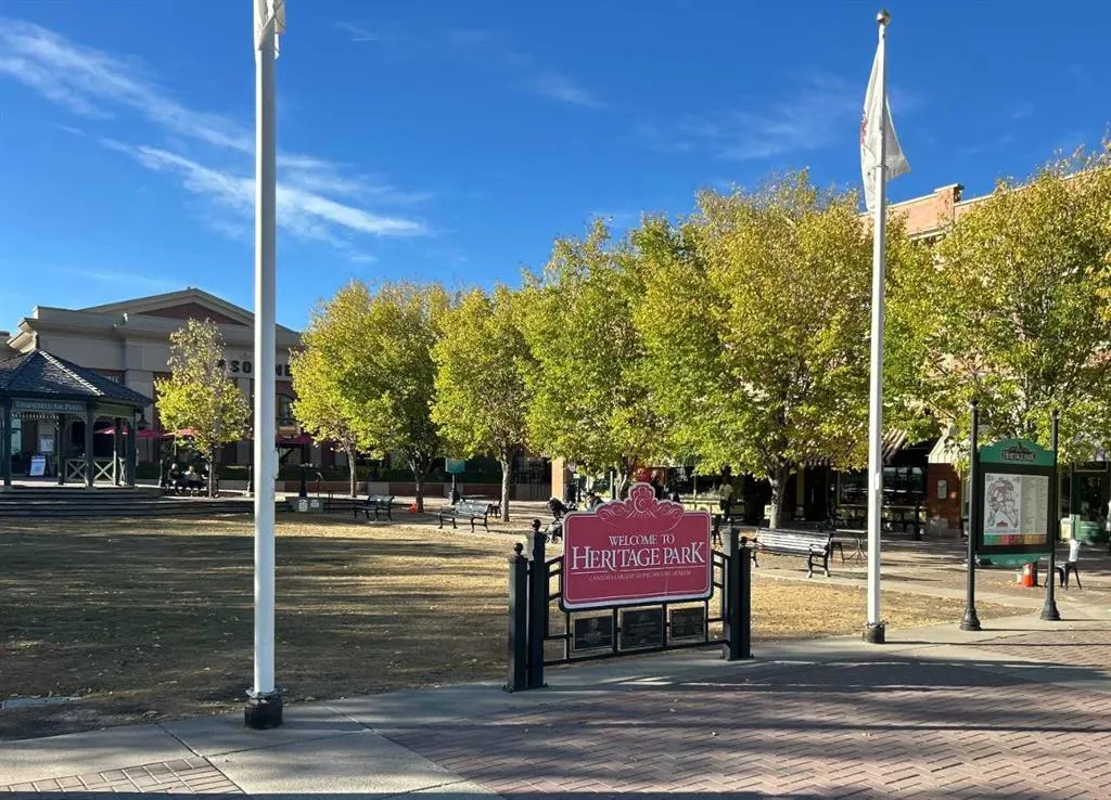 617 56 Avenue SW, #307