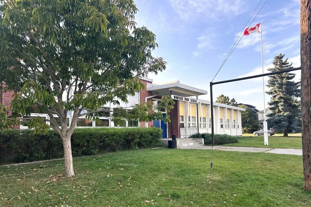 617 56 Avenue SW, #307