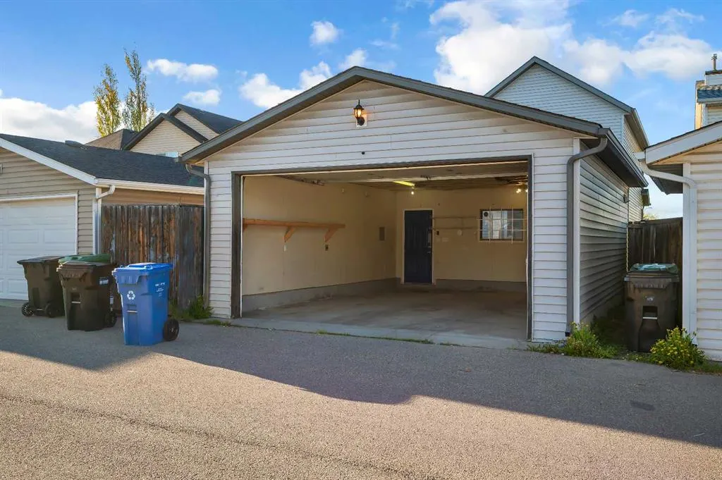 421 Taradale Drive NE