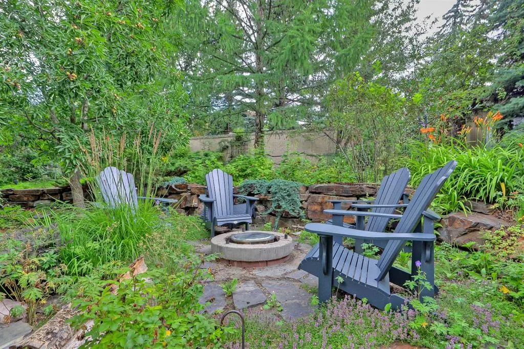 232 Scimitar Bay NW