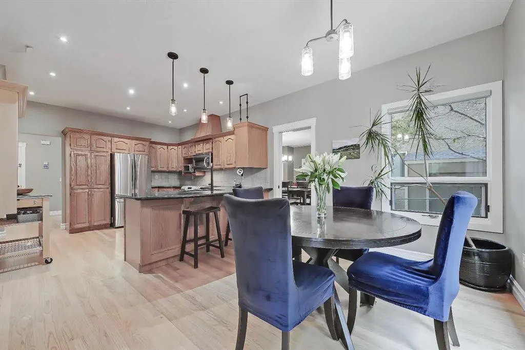 232 Scimitar Bay NW