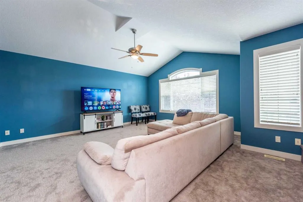122 Tuscany Glen Place NW