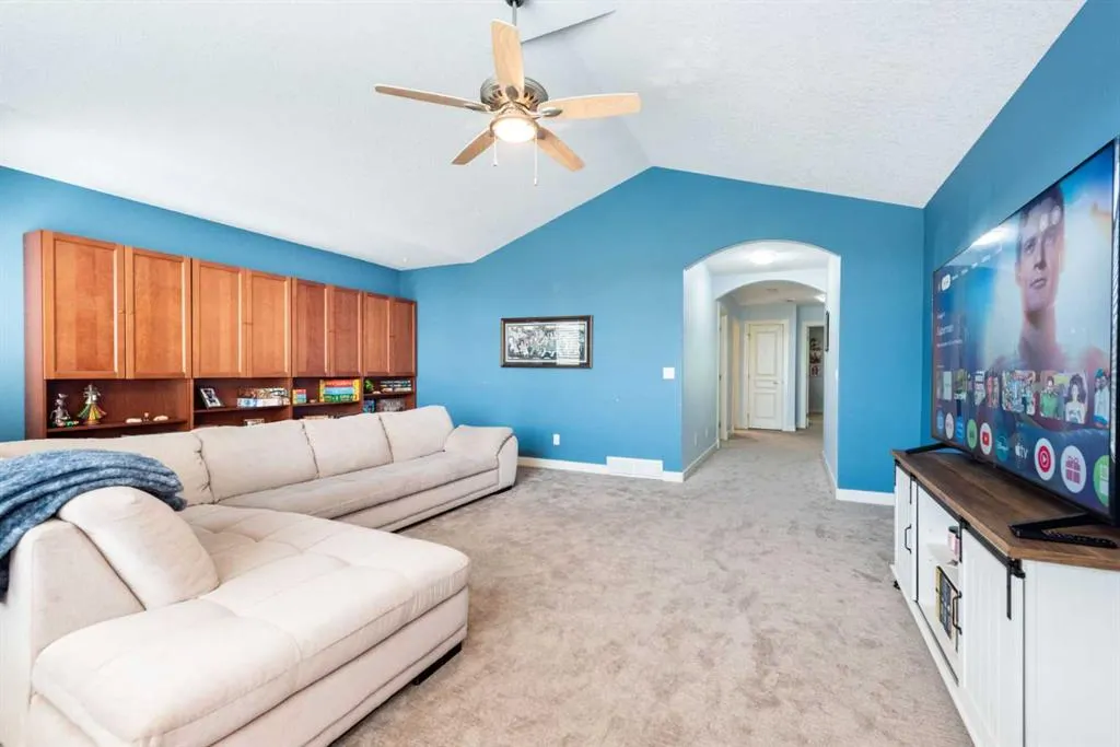 122 Tuscany Glen Place NW
