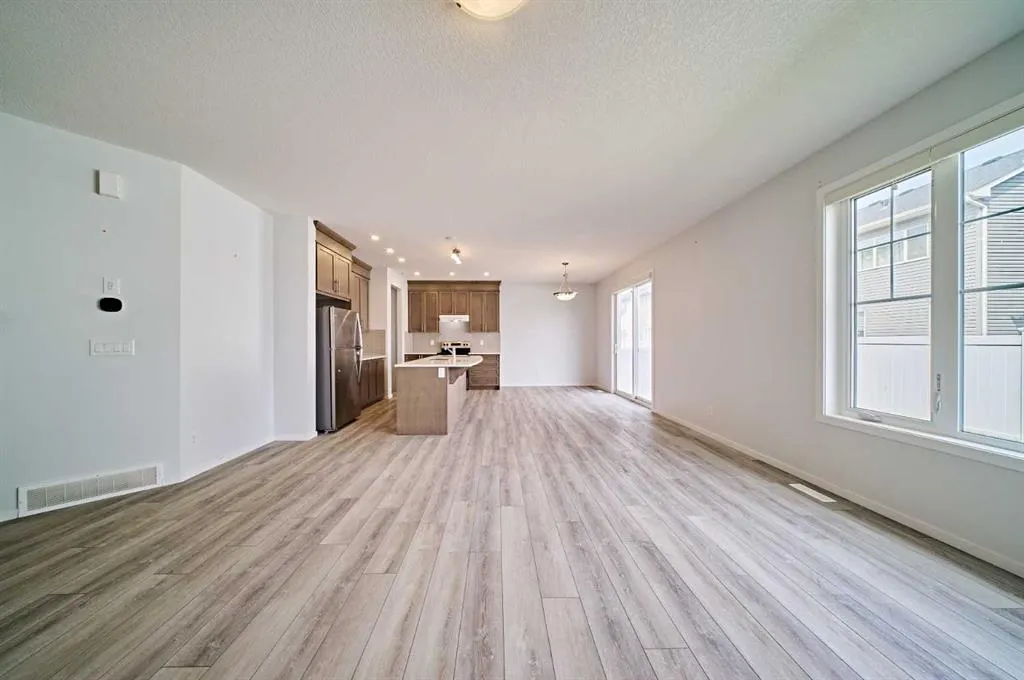 254 Carringham Road NW