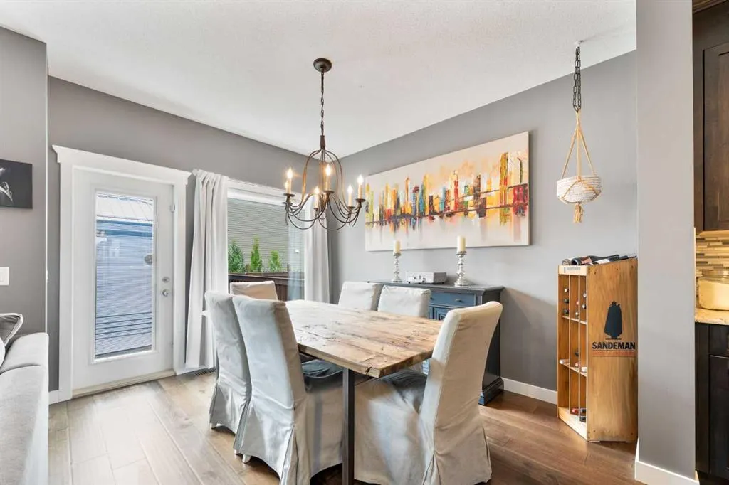 112 Kingsbridge Way