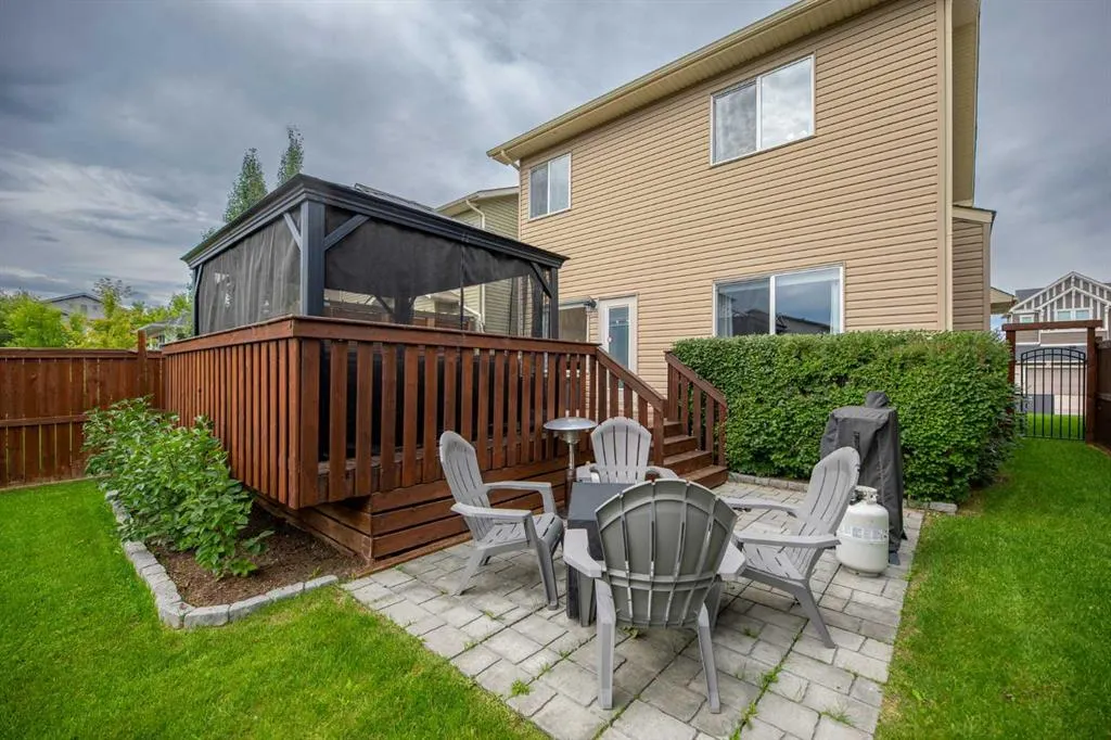 112 Kingsbridge Way