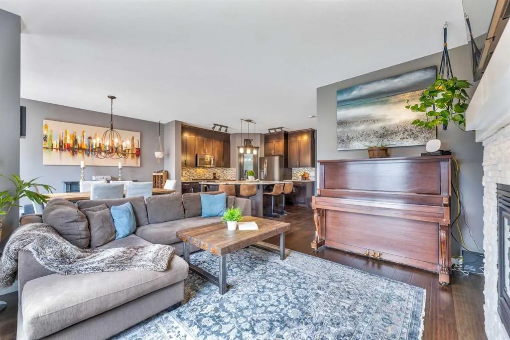 112 Kingsbridge Way
